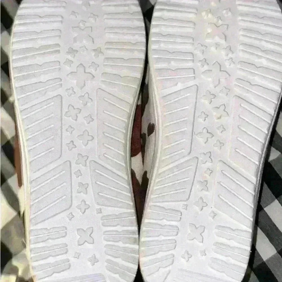 Corkys Kayak Shoes Brown Cow Print size 7 NWOB SOLD OUT - Picture 4 of 5